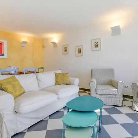 Awesome In With Kitchenette Holiday home *